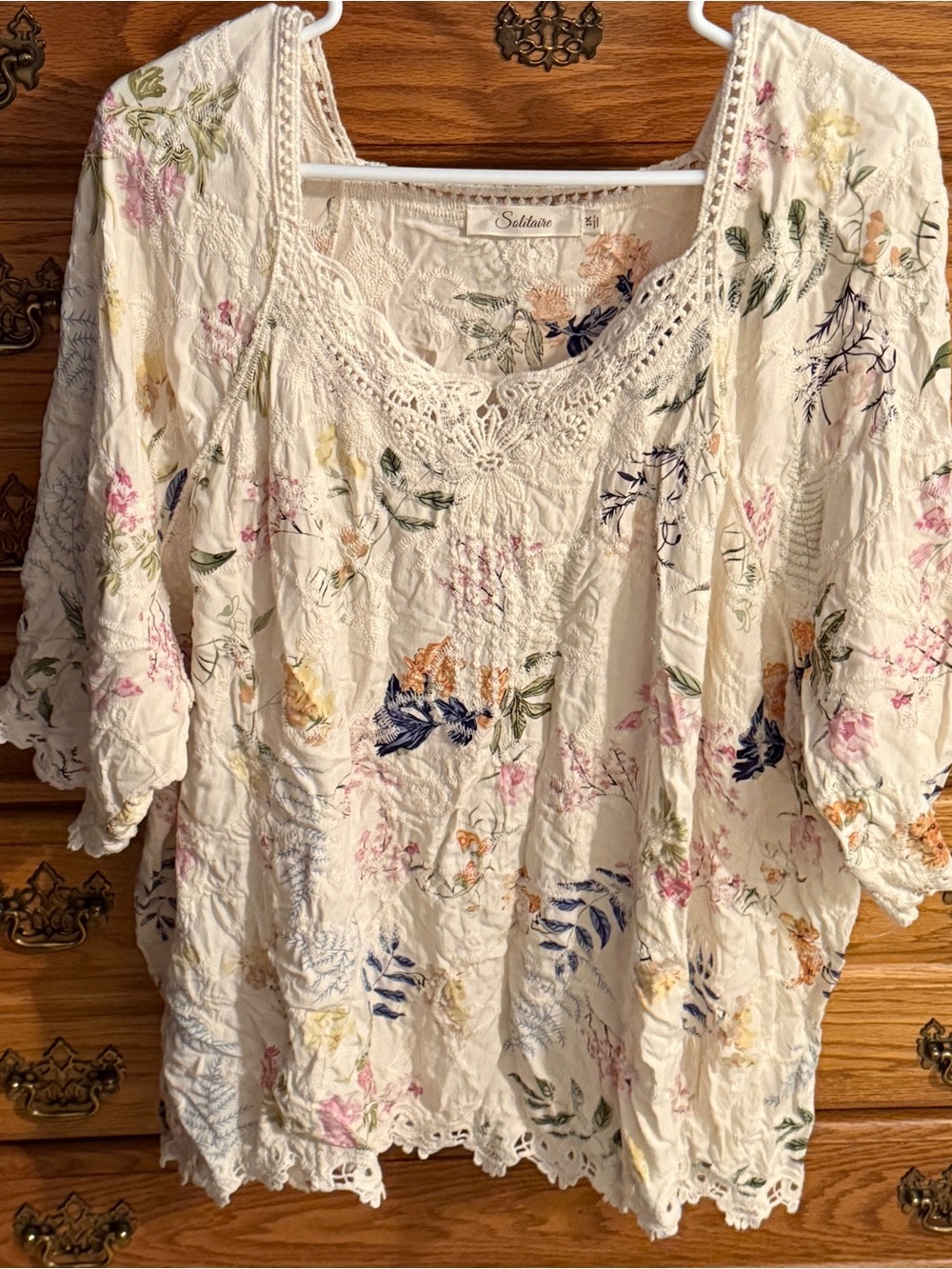 Lace-Trim Floral Ivory Women's Top 1X